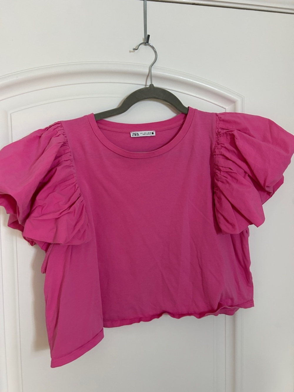 Zara Pink Ruffle Sleeve Cropped Tee
